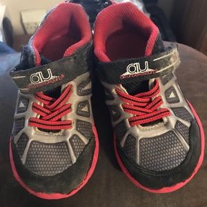 AIR Underground Sneakers &Saucony Ride 7 Sneaker Athletic Shoe /size 8